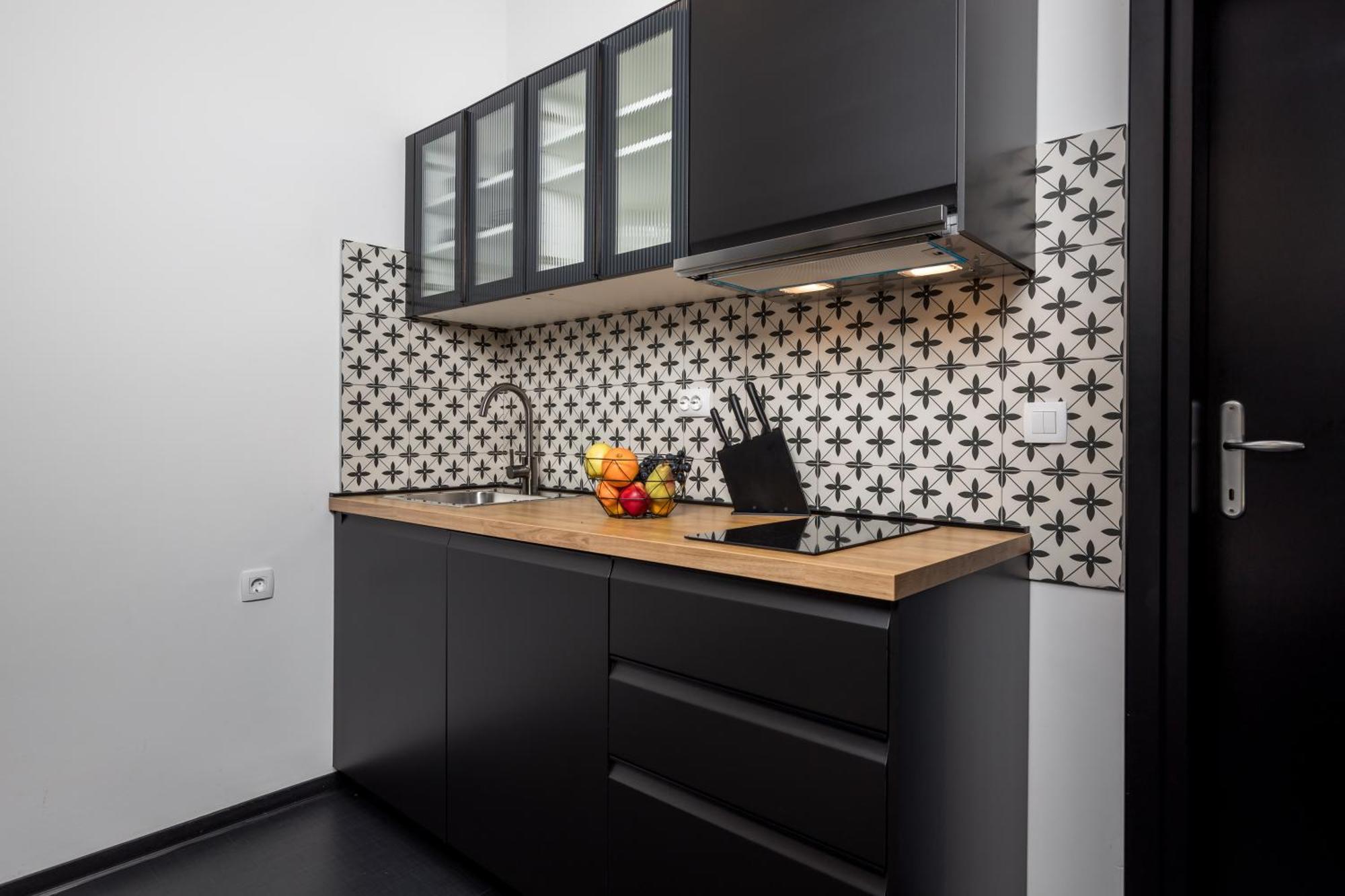Apartments & Rooms One World Риека Экстерьер фото