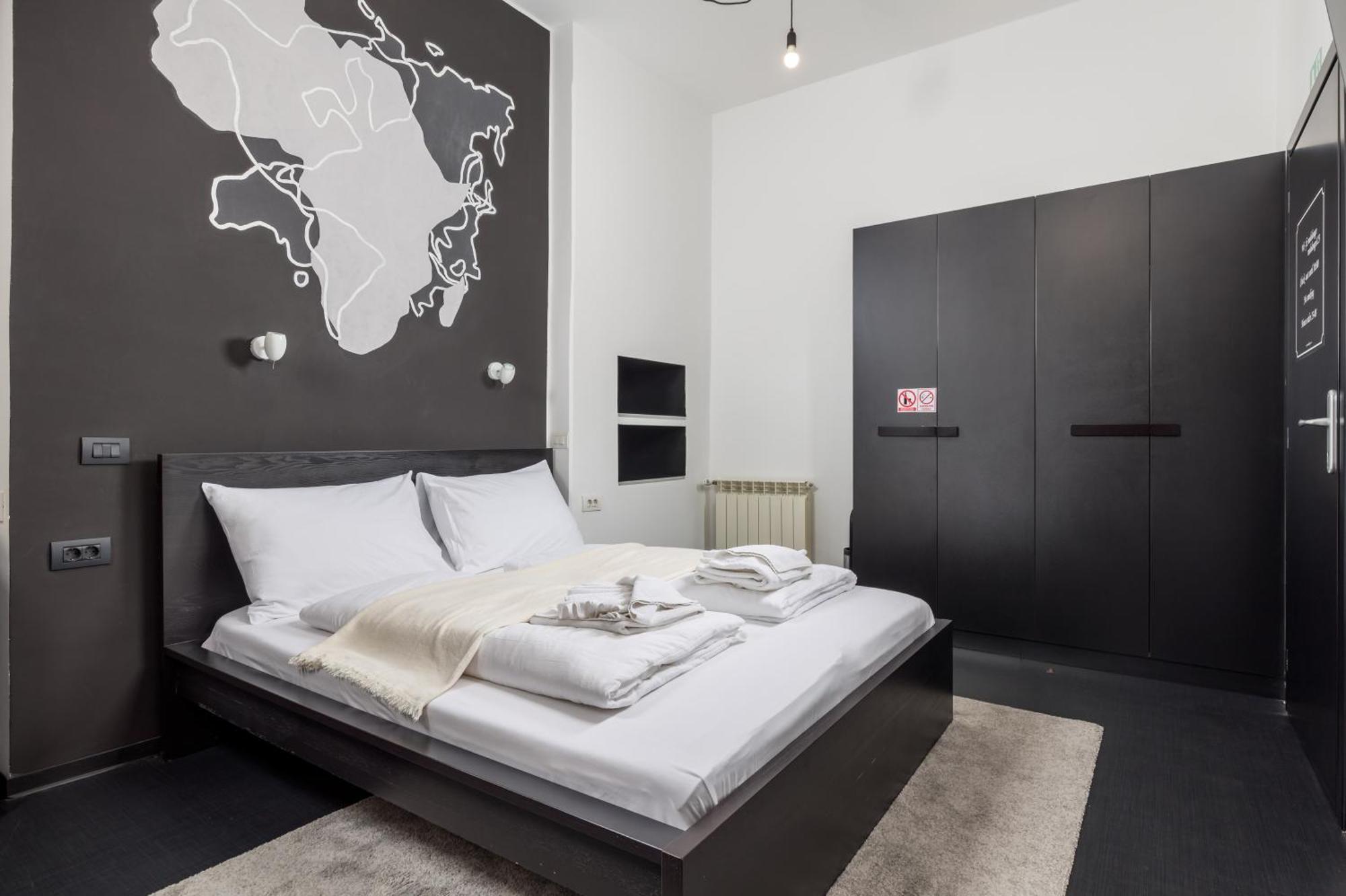 Apartments & Rooms One World Риека Экстерьер фото
