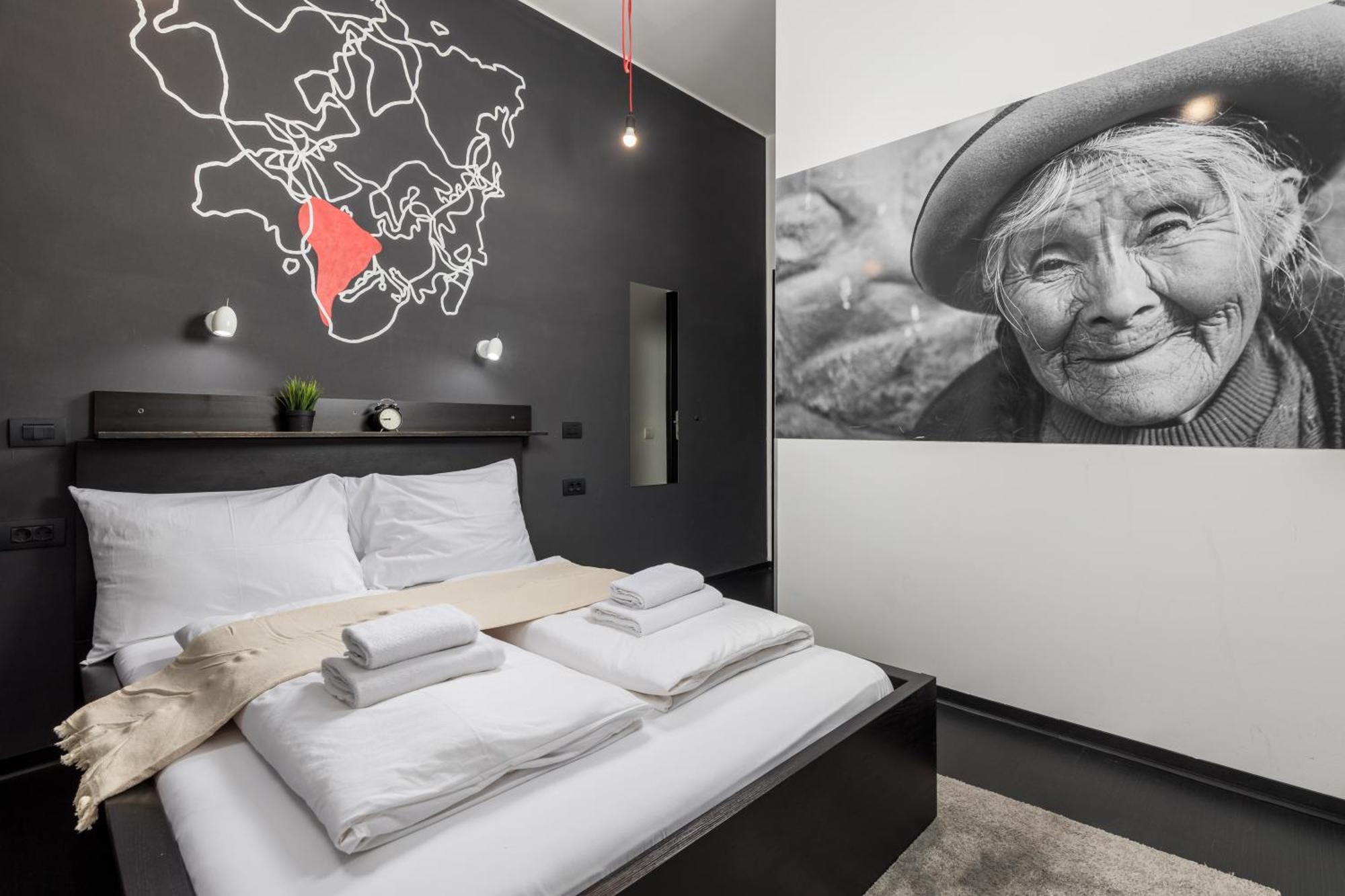 Apartments & Rooms One World Риека Экстерьер фото