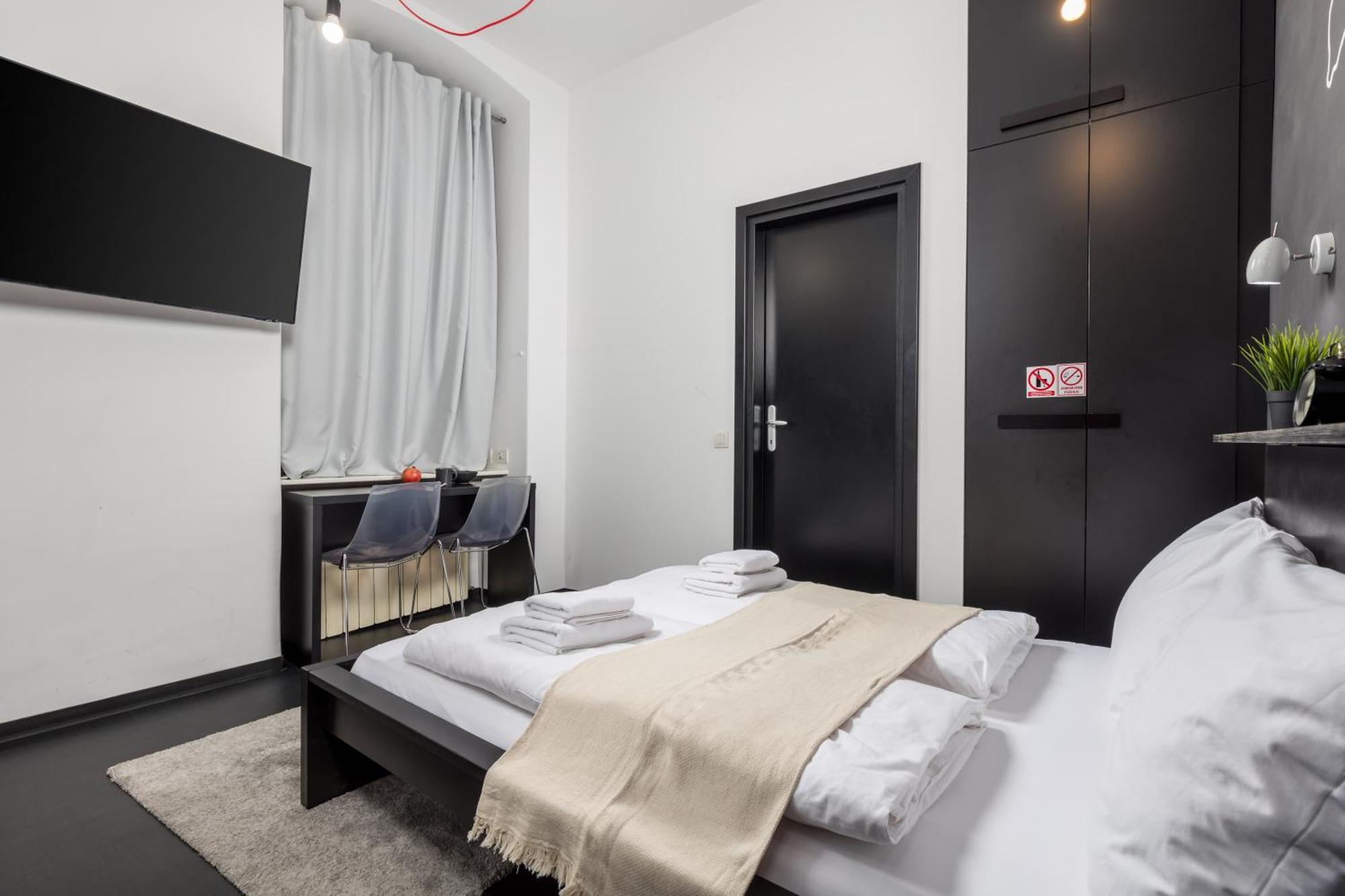 Apartments & Rooms One World Риека Экстерьер фото