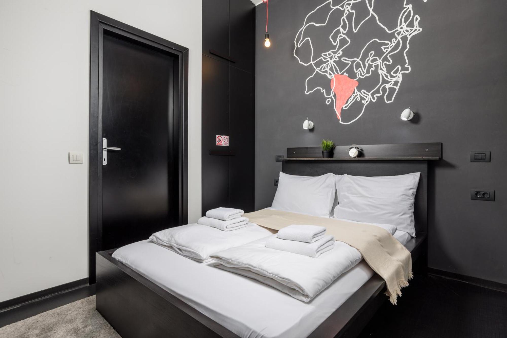 Apartments & Rooms One World Риека Экстерьер фото